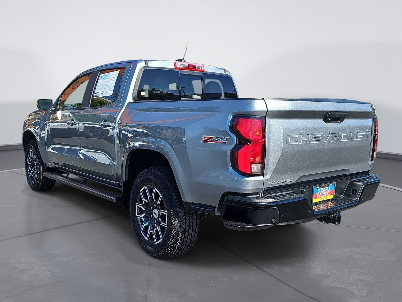 Used 2024 Chevrolet Colorado Z71 w/ Advanced Trailering Package AWD/4WD image 5
