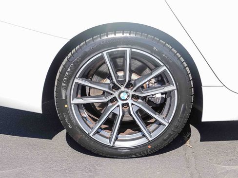 Used 2020 BMW 330i Sedan w/ Convenience Package RWD image 9