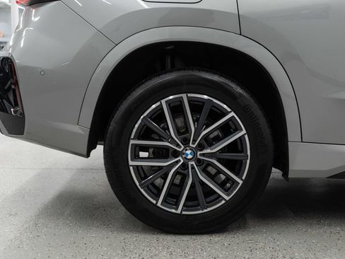 Used 2025 BMW X1 xDrive28i w/ M Sport Line w/ M Sport Package image 34
