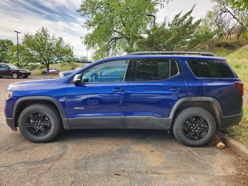 Used 2023 GMC Acadia AT4 w/ Preferred Package AWD/4WD image 7