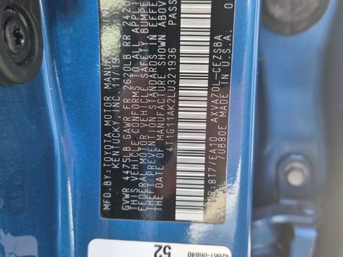 Used 2020 Toyota Camry SE FWD image 14