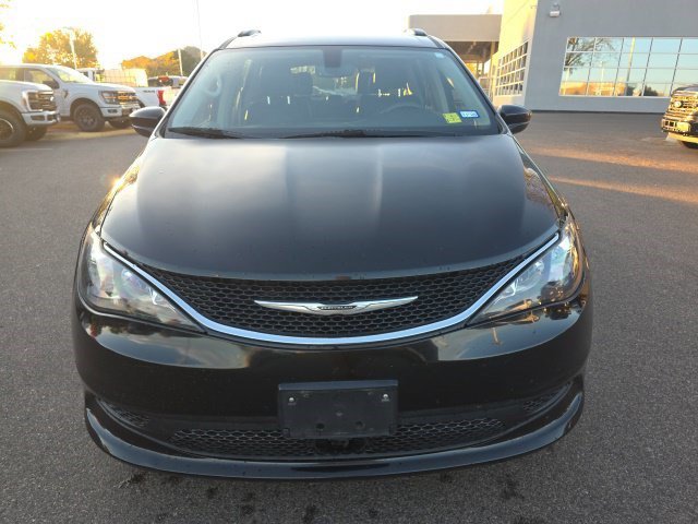 Used 2021 Chrysler Voyager Lxi FWD image 9