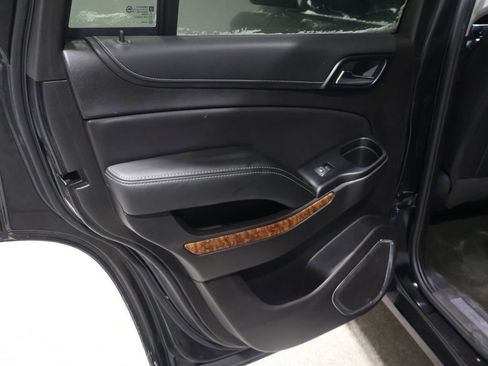 Used 2018 Chevrolet Tahoe Premier image 17