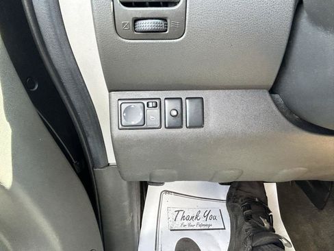 Used 2011 Nissan Pathfinder S AWD/4WD image 24