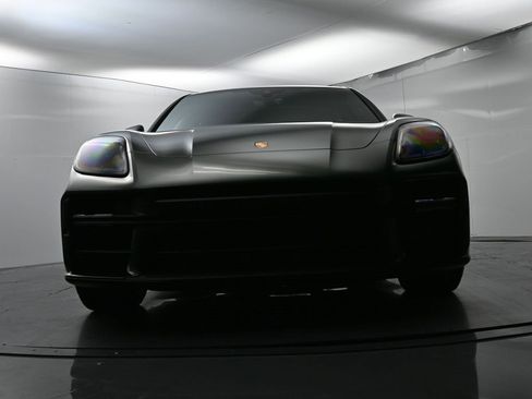 Used 2025 Porsche Panamera 4S image 59