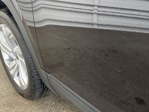 Used 2021 Volkswagen Atlas SE image 36