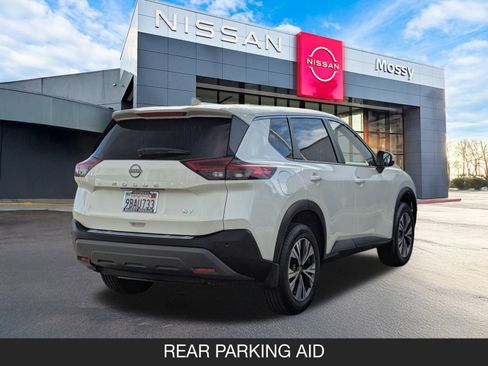 Used 2023 Nissan Rogue SV image 8
