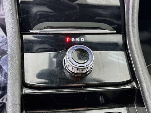 Used 2023 Jeep Grand Cherokee Altitude AWD/4WD image 10