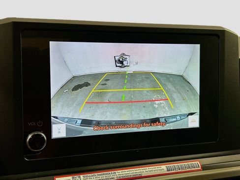 Used 2025 Toyota Tacoma SR5 RWD image 11