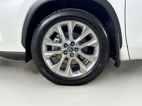 Certified 2022 Toyota Highlander Limited image 27