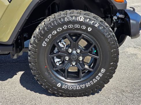 New 2025 Jeep Gladiator Mojave AWD/4WD image 14