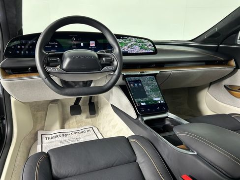 Used 2024 Lucid Air Pure RWD image 17