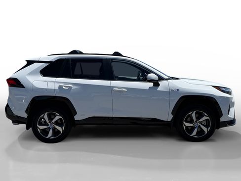 Used 2023 Toyota RAV4 SE w/ Weather & Moonroof Package AWD/4WD image 6