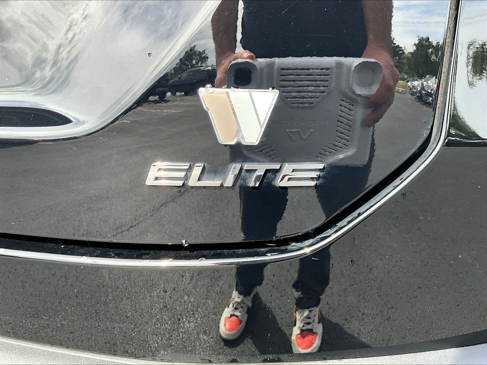 Used 2025 Honda Pilot Elite image 24