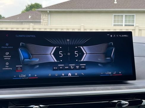 Used 2024 BMW X7 M60i w/ Executive Package AWD/4WD image 44