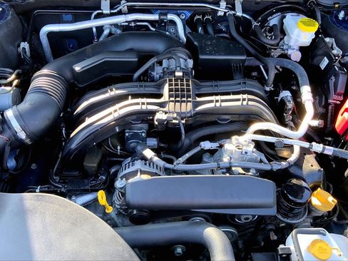 Used 2021 Subaru Outback Touring image 30