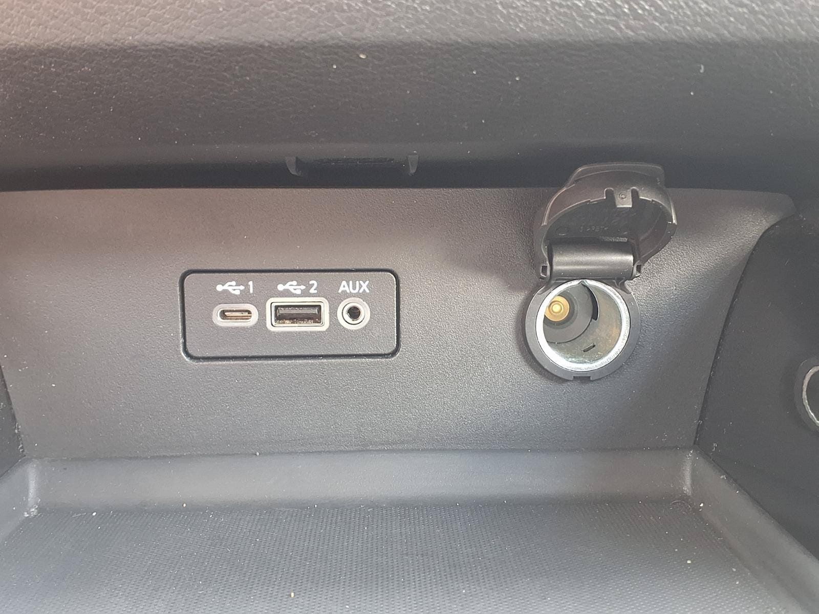 Used 2024 Nissan Altima 2.5 SV FWD image 25
