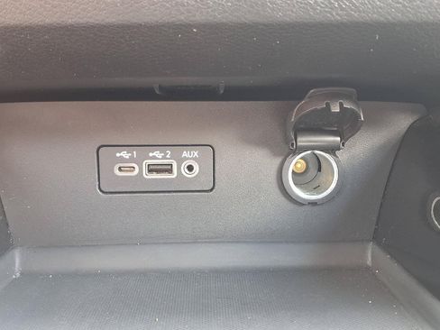 Used 2024 Nissan Altima 2.5 SV FWD image 25