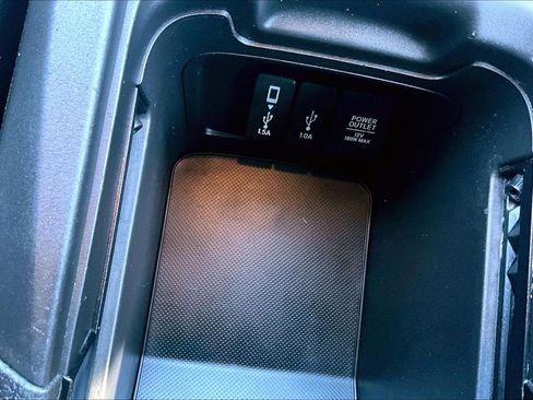 Used 2018 Honda CR-V Touring image 32