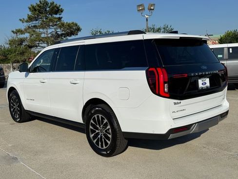 Used 2025 Ford Expedition Max Platinum AWD/4WD image 10