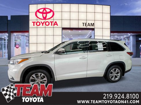 Used 2015 Toyota Highlander XLE image 1
