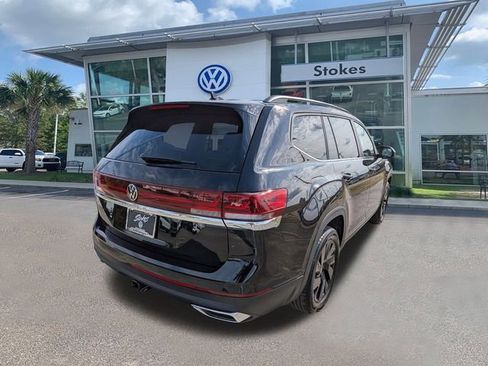 New 2026 Volkswagen Atlas SE FWD image 4