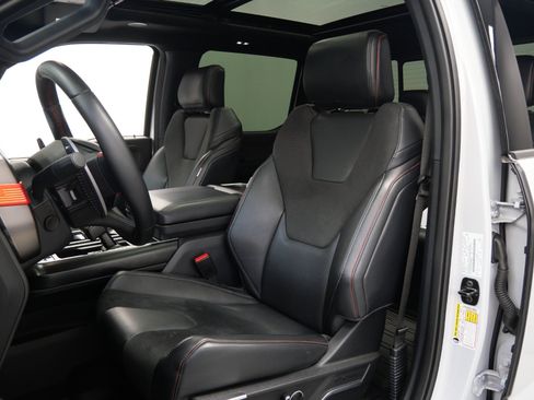 Used 2025 Ford F150 Raptor AWD/4WD image 22