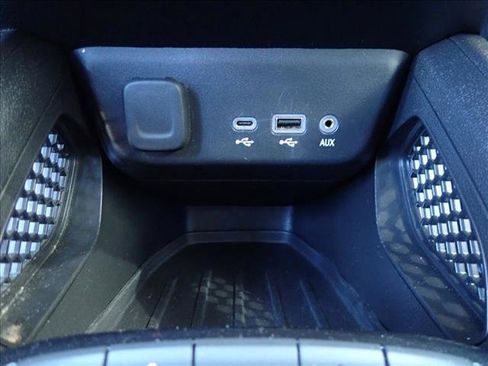 Used 2021 Chevrolet TrailBlazer LT AWD/4WD image 22