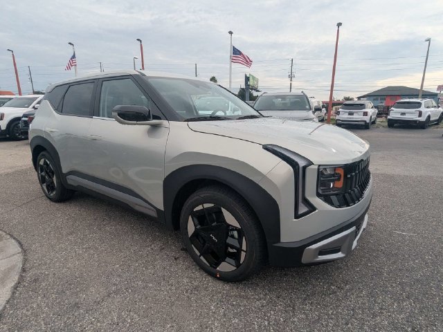 New 2027 Kia Seltos S FWD image 8
