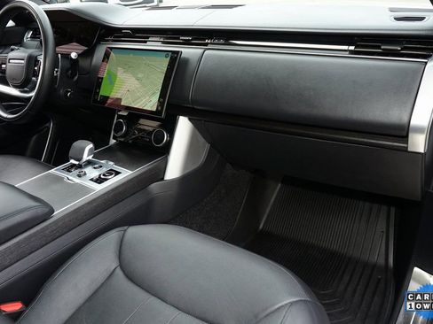 Used 2023 Land Rover Range Rover SE image 13