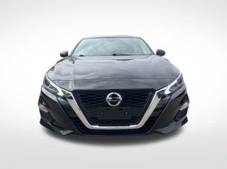 Used 2021 Nissan Altima 2.5 SV w/ SV Premium Package FWD video 2