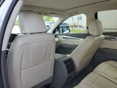 Used 2021 Cadillac XT5 Premium Luxury FWD image 14