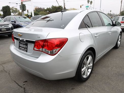 Used 2015 Chevrolet Cruze LT image 4