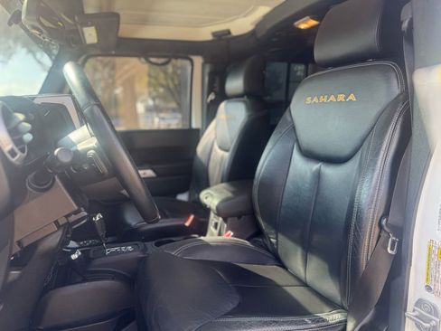 Used 2013 Jeep Wrangler Unlimited Sahara w/ Connectivity Group image 8