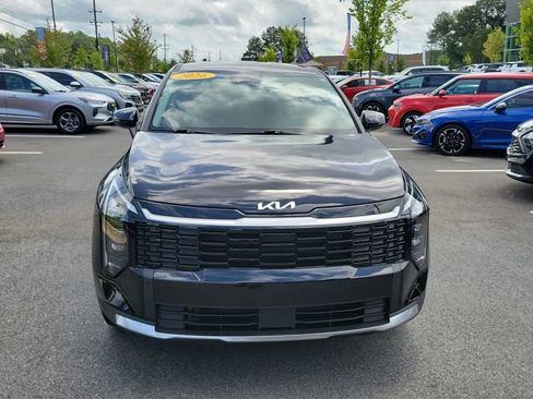 Certified 2026 Kia Sportage EX FWD image 2