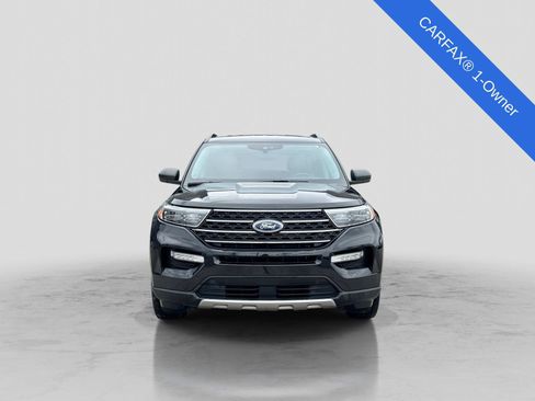 Used 2023 Ford Explorer XLT w/ Equipment Group 202A AWD/4WD image 12