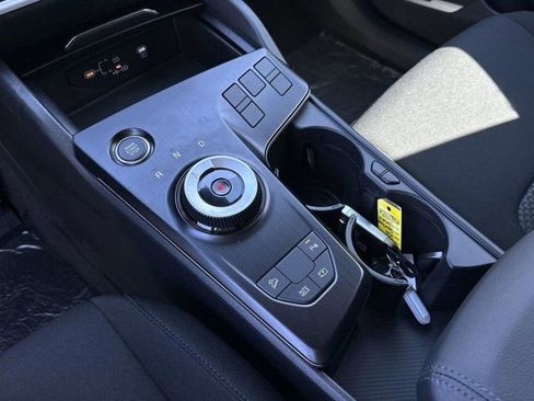 New 2026 Kia Sportage LX FWD image 21