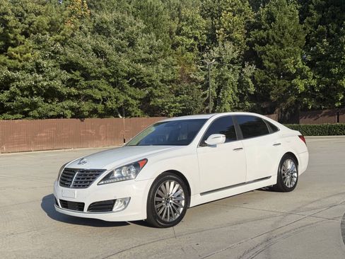 Used 2014 Hyundai Equus Signature RWD image 1