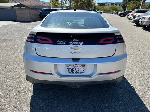 Used 2014 Chevrolet Volt Premium w/ Premium Trim Package FWD image 3