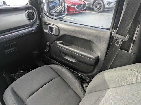 Used 2021 Jeep Wrangler Unlimited Sport AWD/4WD image 16