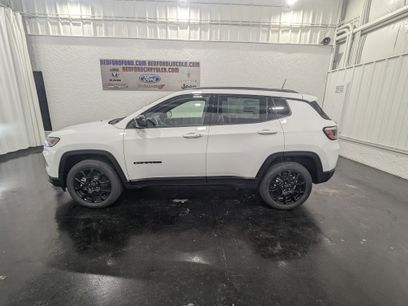 New 2026 Jeep Compass Latitude
