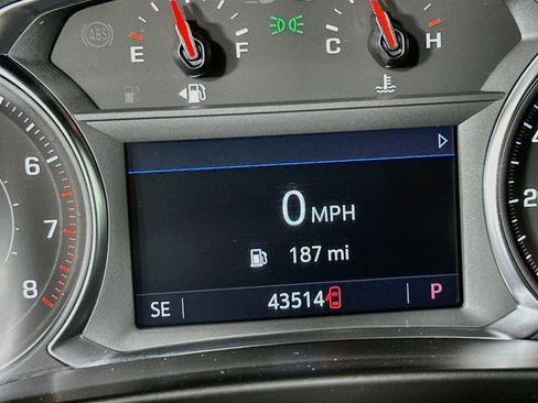 Used 2025 Chevrolet Blazer LT AWD/4WD image 18