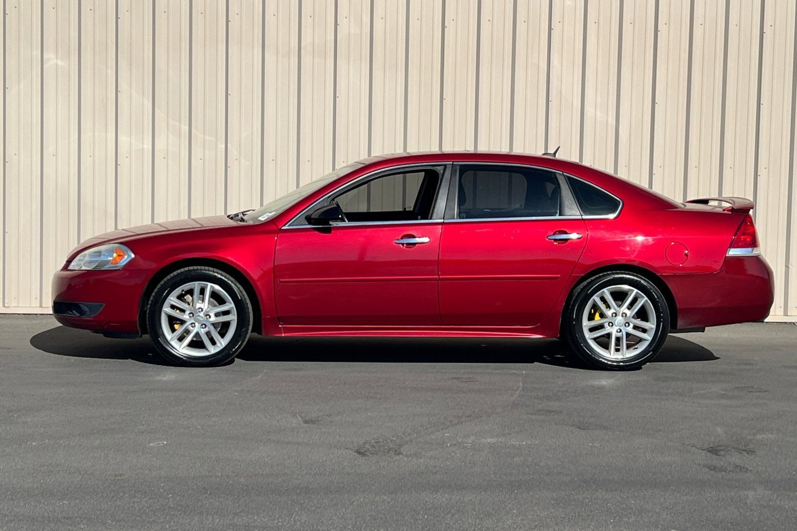 Used 2014 Chevrolet Impala LTZ FWD image 10