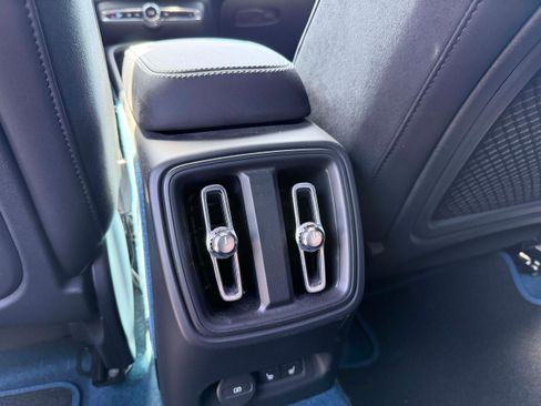 Certified 2023 Volvo XC40 Recharge Ultimate AWD/4WD image 14