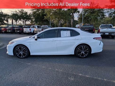 Certified 2018 Toyota Camry SE FWD image 8