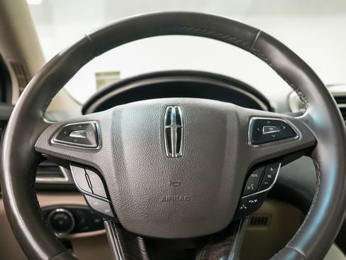 Used 2016 Lincoln MKX Reserve w/ Climate Package image 25