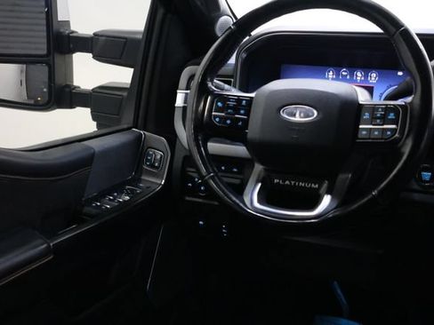 Used 2023 Ford F450 Platinum w/ FX4 Off-Road Package AWD/4WD image 86