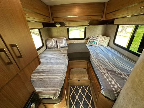 Used 2014 Mercedes-Benz Sprinter 3500 image 28