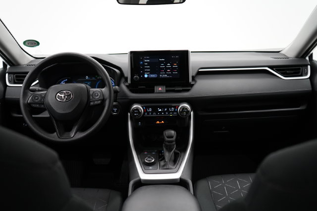 Used 2025 Toyota RAV4 XLE AWD/4WD image 14