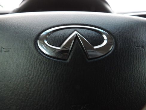 Used 2017 INFINITI QX80 2WD w/ Deluxe Technology Package image 32